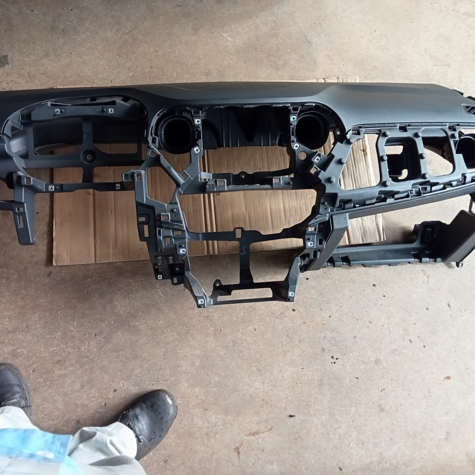 Điện lạnh ô tô long khánh